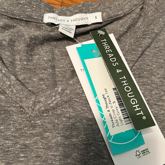NWT Threads 4 Thought Ada Crop V Neck Tee - Picture 3 of 3